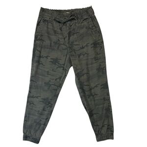 Loft Camouflage Woven Joggers Small